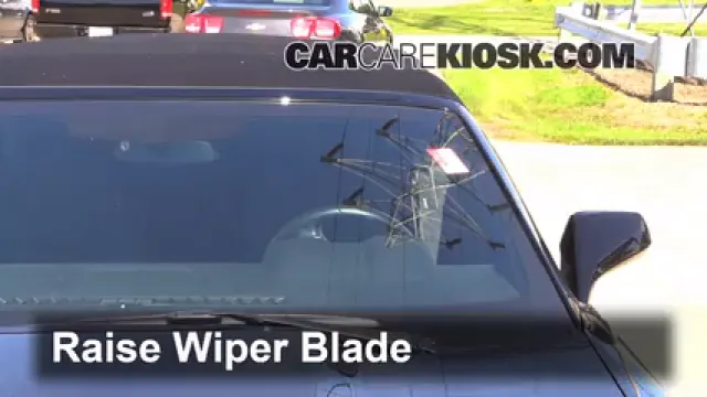 2015 Chevrolet Camaro LT 3.6L V6 Convertible Balais essuie-glace avant Changer les balais des essuie-glace